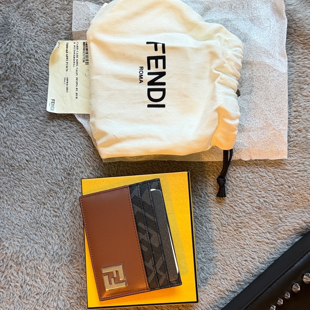 Fendi Tan and Black Card Wallet NWT